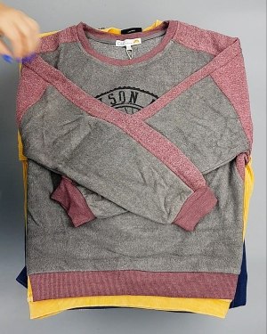 Фотография  934 - SWEATSHIRT CAN 084#10 кг, ЛОТ №6930 оптом в Костроме и Костромской области