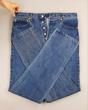 Фотография  656 - Джинсы LEVIS муж #7,5 кг, ЛОТ №7013 оптом в Костроме и Костромской области